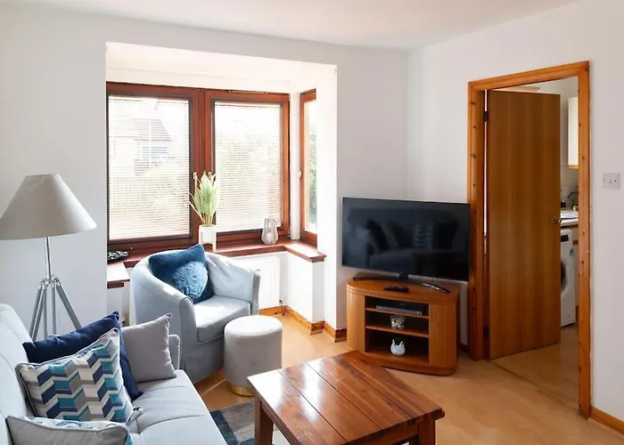 Executive Apartment By Inverkeithing Train Station